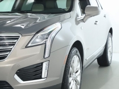 Used 2019 Cadillac XT5 4d SUV AWD Premium Luxury at Drive Now Westlake near Westlake, OH