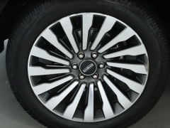 Used 2018 Lincoln Navigator 4d SUV 4WD Reserve at Drive Now Westlake near Westlake, OH