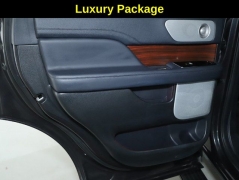 Used 2023  Lincoln Navigator Reserve 4x4 at Drive Now Westlake near Westlake, OH