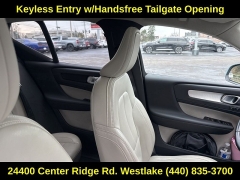 Used 2019  Volvo XC40 4d SUV AWD T5 Momentum at DriveNow Mayfield near Mayfield Heights&comma; OH