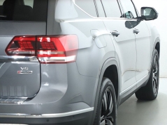 Used 2018  Volkswagen Atlas 3&period;6L V6 SEL Premium 4MOTION at Drive Now Westlake near Westlake&comma; OH