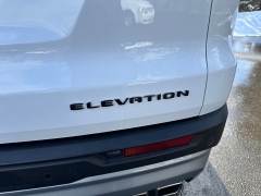 Used 2024  GMC Acadia FWD 4dr Elevation at DriveNow Mayfield near Mayfield Heights&comma; OH