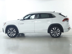 Used 2021  Volkswagen Atlas Cross Sport 3&period;6L V6 SEL R-Line 4MOTION at DriveNow Mayfield near Mayfield Heights&comma; OH