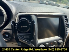 Used 2014  Jeep Grand Cherokee 4WD 4dr Laredo at Drive Now Westlake near Westlake&comma; OH
