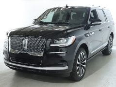 Used 2022  Lincoln Navigator Reserve 4x4 at Drive Now Westlake near Westlake&comma; OH