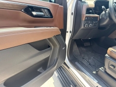 Used 2025  Chevrolet Tahoe 4WD 4dr High Country at Drive Now Westlake near Westlake&comma; OH