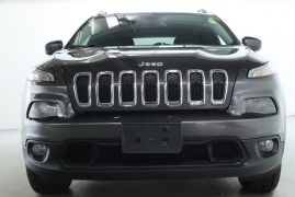 Used 2017 Jeep Cherokee 4d SUV 4WD Latitude I4 at DriveNow Mayfield near Mayfield Heights, OH