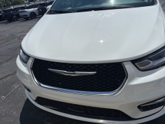 Used 2021 Chrysler Pacifica Touring L FWD at Drive Now Westlake near Westlake, OH