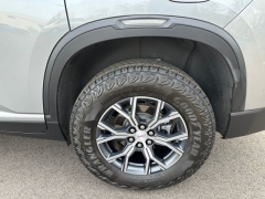 Used 2024  GMC Acadia AWD 4dr AT4 at DriveNow Mayfield near Mayfield Heights&comma; OH