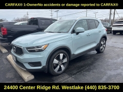 Used 2019  Volvo XC40 4d SUV AWD T5 Momentum at DriveNow Mayfield near Mayfield Heights&comma; OH