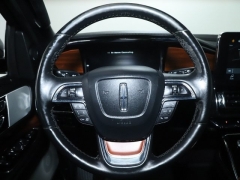Used 2018 Lincoln Navigator 4d SUV 4WD Reserve at Drive Now Westlake near Westlake, OH