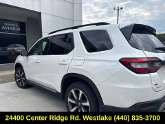Used 2024  Honda Pilot Elite AWD at DriveNow Mayfield near Mayfield Heights&comma; OH