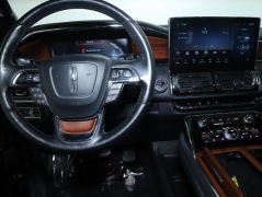 Used 2023  Lincoln Navigator Reserve 4x4 at Drive Now Westlake near Westlake, OH