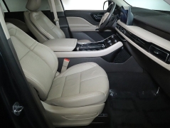 Used 2024  Lincoln Aviator Reserve AWD at Drive Now Westlake near Westlake&comma; OH