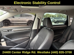 Used 2018  Volkswagen Passat 2&period;0T SE Auto at Drive Now Westlake near Westlake&comma; OH