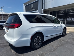 Used 2021 Chrysler Pacifica Touring L FWD at Drive Now Westlake near Westlake, OH