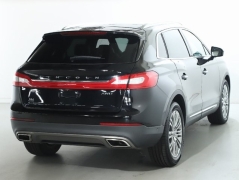 Used 2017 Lincoln MKX 4d SUV AWD Reserve 3.7L at DriveNow Mayfield near Mayfield Heights, OH