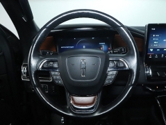 Used 2022  Lincoln Navigator Reserve 4x4 at Drive Now Westlake near Westlake&comma; OH