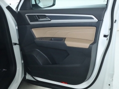 Used 2021  Volkswagen Atlas Cross Sport 3&period;6L V6 SEL R-Line 4MOTION at DriveNow Mayfield near Mayfield Heights&comma; OH