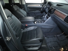 Used 2018  Volkswagen Atlas 3&period;6L V6 SEL Premium 4MOTION at Drive Now Westlake near Westlake&comma; OH