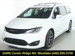 Used 2019  Chrysler Pacifica Limited FWD at DriveNow Mayfield near Mayfield Heights&comma; OH
