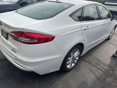Used 2019  Ford Fusion Hybrid 4d Sedan FWD SE at DriveNow Mayfield near Mayfield Heights, OH