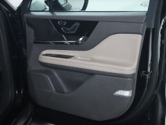 Used 2024  Lincoln Corsair Premiere AWD at Drive Now Westlake near Westlake&comma; OH