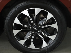 Used 2022  Kia Carnival EX FWD at Drive Now Westlake near Westlake&comma; OH