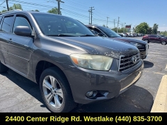 Used 2008  Toyota Highlander 4d SUV FWD Sport at Drive Now Westlake near Westlake&comma; OH