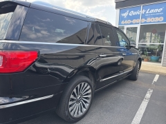 Used 2018 Lincoln Navigator L 4d SUV 4WD Reserve at Drive Now Westlake near Westlake, OH