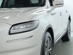 Used 2022  Lincoln Nautilus Reserve AWD at DriveNow Mayfield near Mayfield Heights, OH