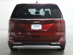 Used 2022  Kia Carnival EX FWD at Drive Now Westlake near Westlake&comma; OH
