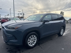 Used 2024  Toyota Grand Highlander XLE AWD at Drive Now Westlake near Westlake&comma; OH