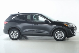 Used 2020 Ford Escape 4d SUV AWD SE at Drive Now Westlake near Westlake, OH