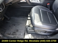 Used 2023  Ford Explorer XLT 4WD at Drive Now Westlake near Westlake&comma; OH