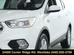 Used 2018  Ford Escape SE 4WD at Drive Now Westlake near Westlake&comma; OH