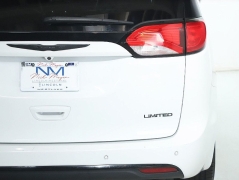 Used 2019  Chrysler Pacifica Limited FWD at DriveNow Mayfield near Mayfield Heights&comma; OH