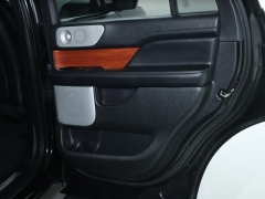 Used 2018 Lincoln Navigator 4d SUV 4WD Reserve at Drive Now Westlake near Westlake, OH