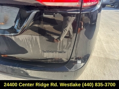 Used 2025  Chrysler Pacifica Limited FWD at DriveNow Mayfield near Mayfield Heights&comma; OH