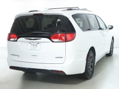 Used 2019  Chrysler Pacifica Limited FWD at DriveNow Mayfield near Mayfield Heights&comma; OH