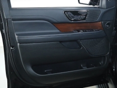 Used 2022  Lincoln Navigator Reserve 4x4 at Drive Now Westlake near Westlake&comma; OH