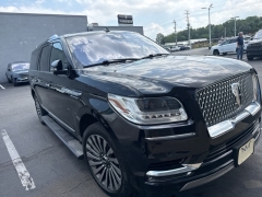 Used 2018 Lincoln Navigator L 4d SUV 4WD Reserve at Drive Now Westlake near Westlake, OH