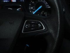 Used 2017  Ford Escape 4d SUV FWD SE at DriveNow Mayfield near Mayfield Heights&comma; OH