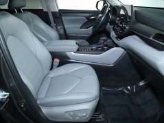 Used 2023  Toyota Highlander L AWD at Drive Now Westlake near Westlake, OH