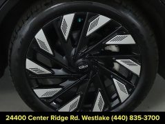 Used 2025  Lincoln Nautilus Reserve AWD at Drive Now Westlake near Westlake&comma; OH