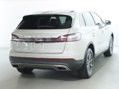 Used 2022  Lincoln Nautilus Reserve AWD at DriveNow Mayfield near Mayfield Heights, OH