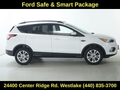 Used 2018  Ford Escape SE 4WD at Drive Now Westlake near Westlake&comma; OH