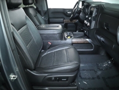 Used 2019  GMC Sierra 1500 4WD Crew Cab 147" Denali at Drive Now Westlake near Westlake&comma; OH