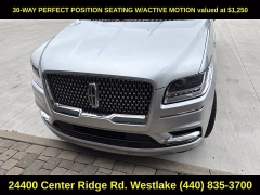 Used 2019  Lincoln Navigator 4d SUV 4WD Reserve at Drive Now Westlake near Westlake&comma; OH