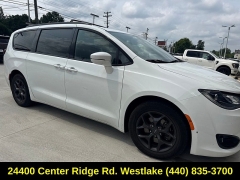 Used 2019  Chrysler Pacifica Limited FWD at DriveNow Mayfield near Mayfield Heights&comma; OH